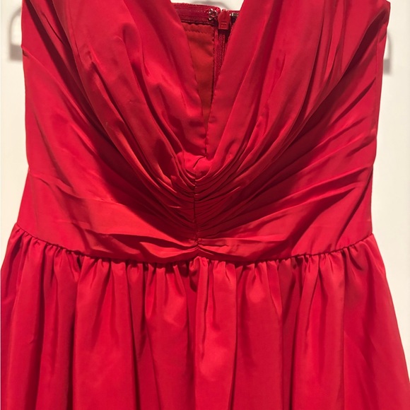 Monique Lhuillier Elegant Carnelian Red Sabine Strapless High-Low Dress 2 - Picture 2 of 9
